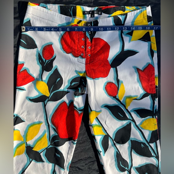 Hype Floral Print Capri Pants (8) - Picture 16 of 17